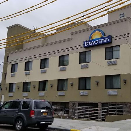 Days Inn By Wyndham Brooklyn Marine Park New York Bagian luar foto