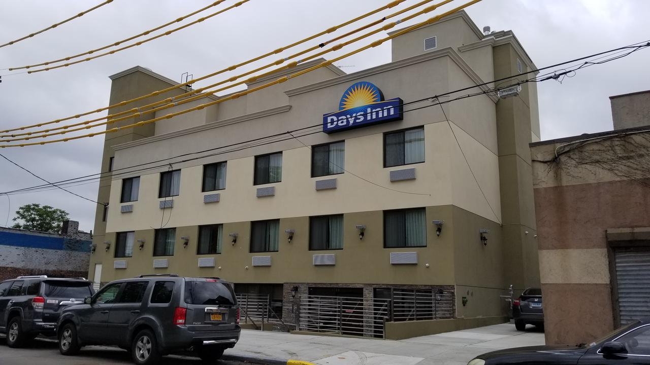 Days Inn By Wyndham Brooklyn Marine Park New York Bagian luar foto